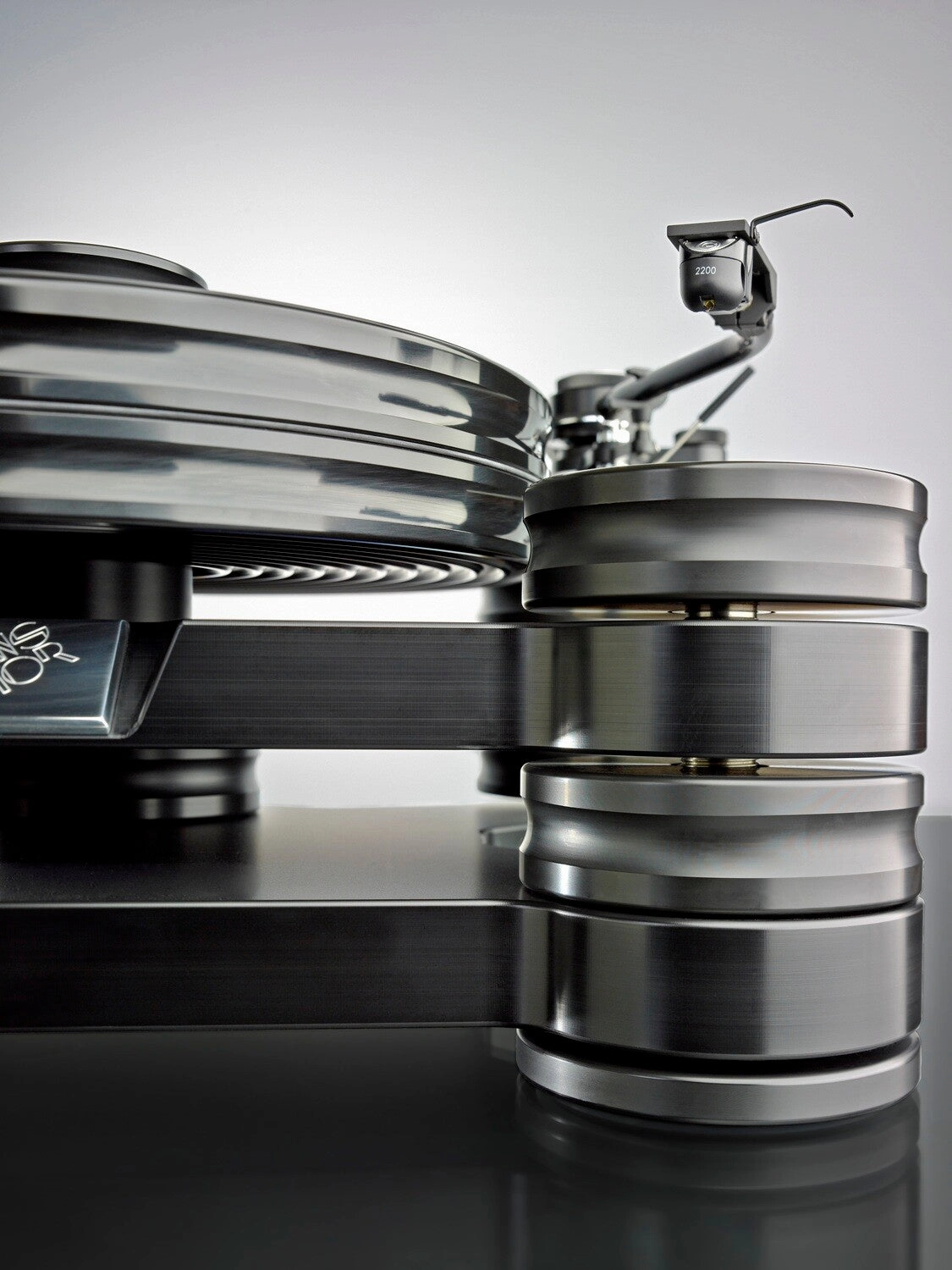 Transrotor Dark Star Reference Turntable