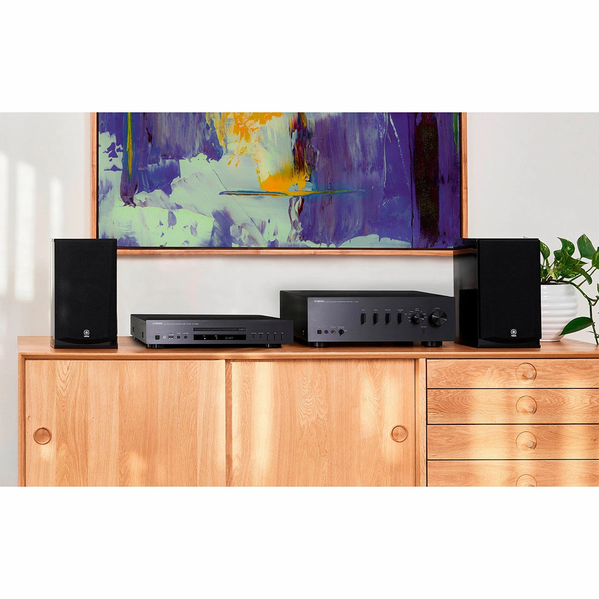 Yamaha CD-S303 CD Player with MP3/WMA/LPCM/FLAC/USB Compatibility with A-S301 Integrated Amplifier