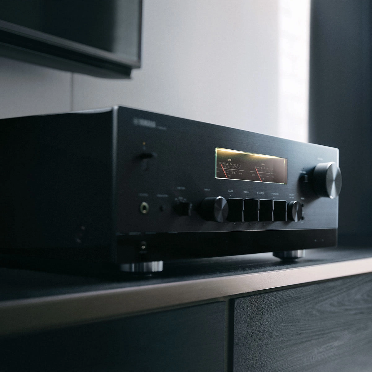 Yamaha R-N2000A Hi-Fi Network Receiver (Black)
